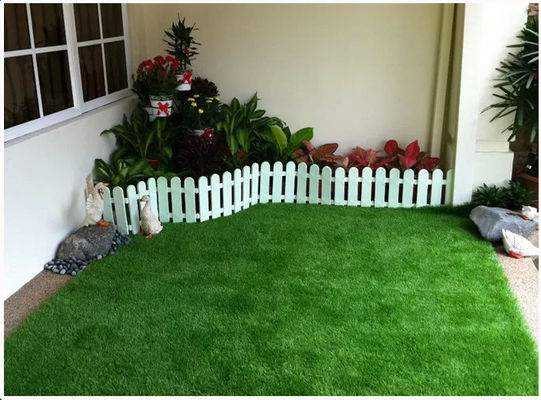 住宅のヤードのための屋外の人工的な草を35mm美化する