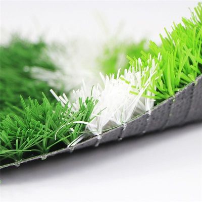 50mmのフットボール競技場のフットボール スタジアムのための擬似草のPEのフットボールの草のカーペット