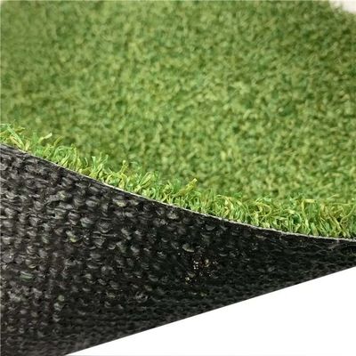 15mmのゴルフ人工的なパット用グリーンは草58800密度を偽造する