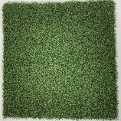 15mmのゴルフ人工的なパット用グリーンは草58800密度を偽造する
